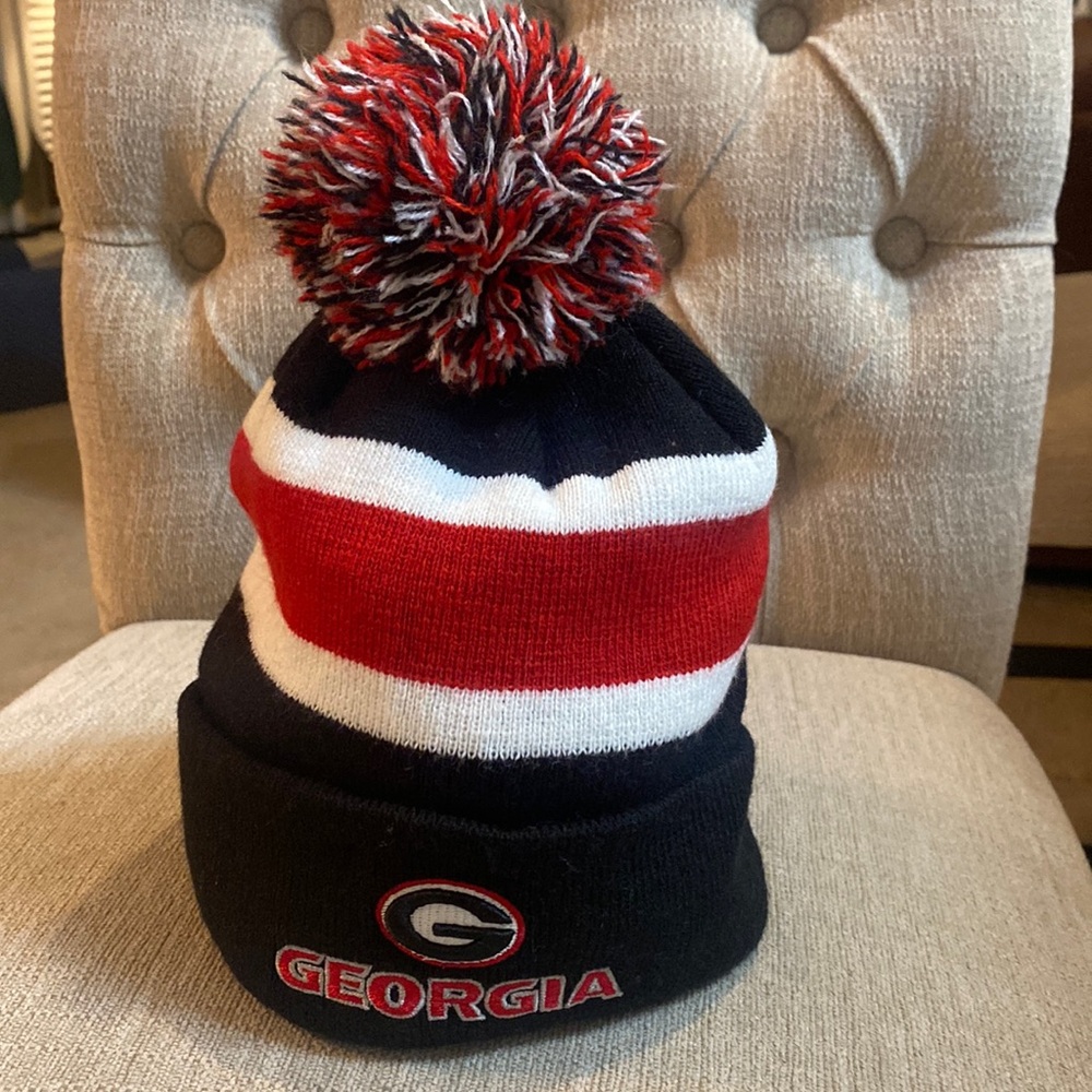 Georgia Bulldogs Pom Pom Unisex Red Black One Size Beanie LIKE NEW
